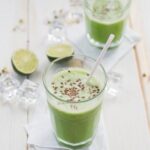 refrescante-milkshake-verde_23-2147761624
